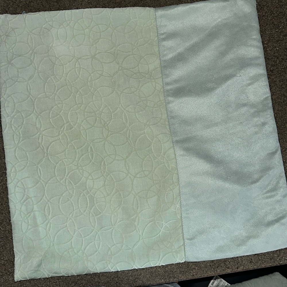 2 each 19.5 inch x 19.5 inch throw pillow covers